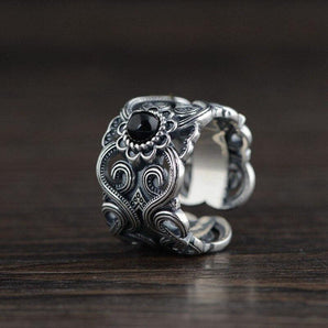 Bague rétro en argent thaïlandais avec une agate noire incrustée