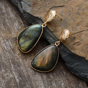 Boucles d’oreilles larme en Labradorite