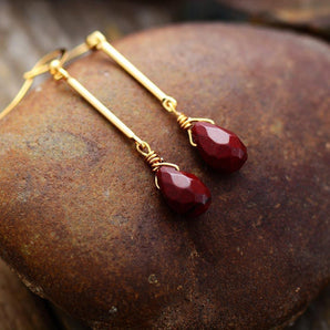 Boucles d’oreilles pendantes en Jaspe rouge facetté