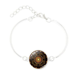 Bracelet bouddhiste cabochon Sri Yantra sacré