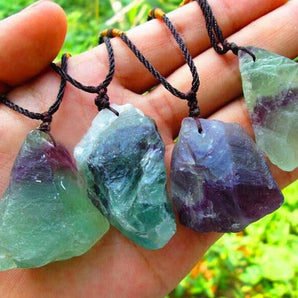 Collier avec pendentif en Fluorite (ou Fluorine) verte naturelle