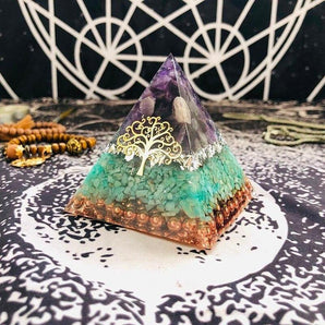 Orgonite, pyramide chakra Ajna et Arbre de vie