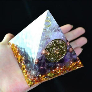 Orgonite, pyramide humeur et sagesse