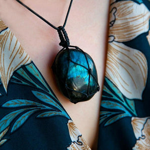 Pendentif de protection en labradorite